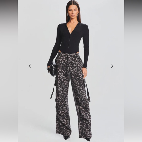 NWT SER.OY.A leopard print cargo low rise pants - 23 - Picture 3 of 9